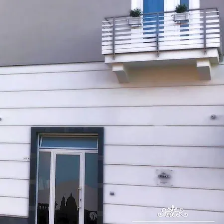 Terafi فندق مبيت وإفطار بومبيي